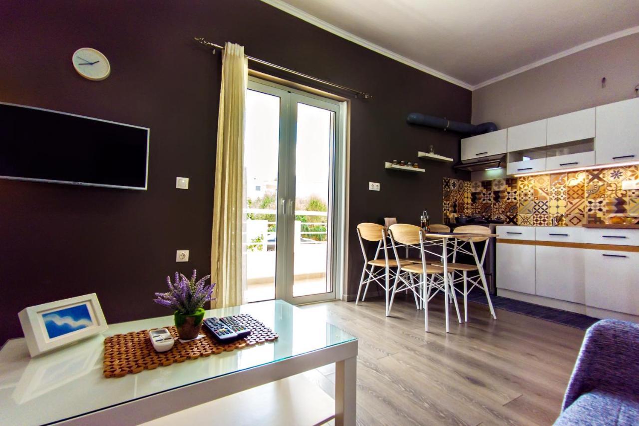 Maria's Modern 5min From Souda