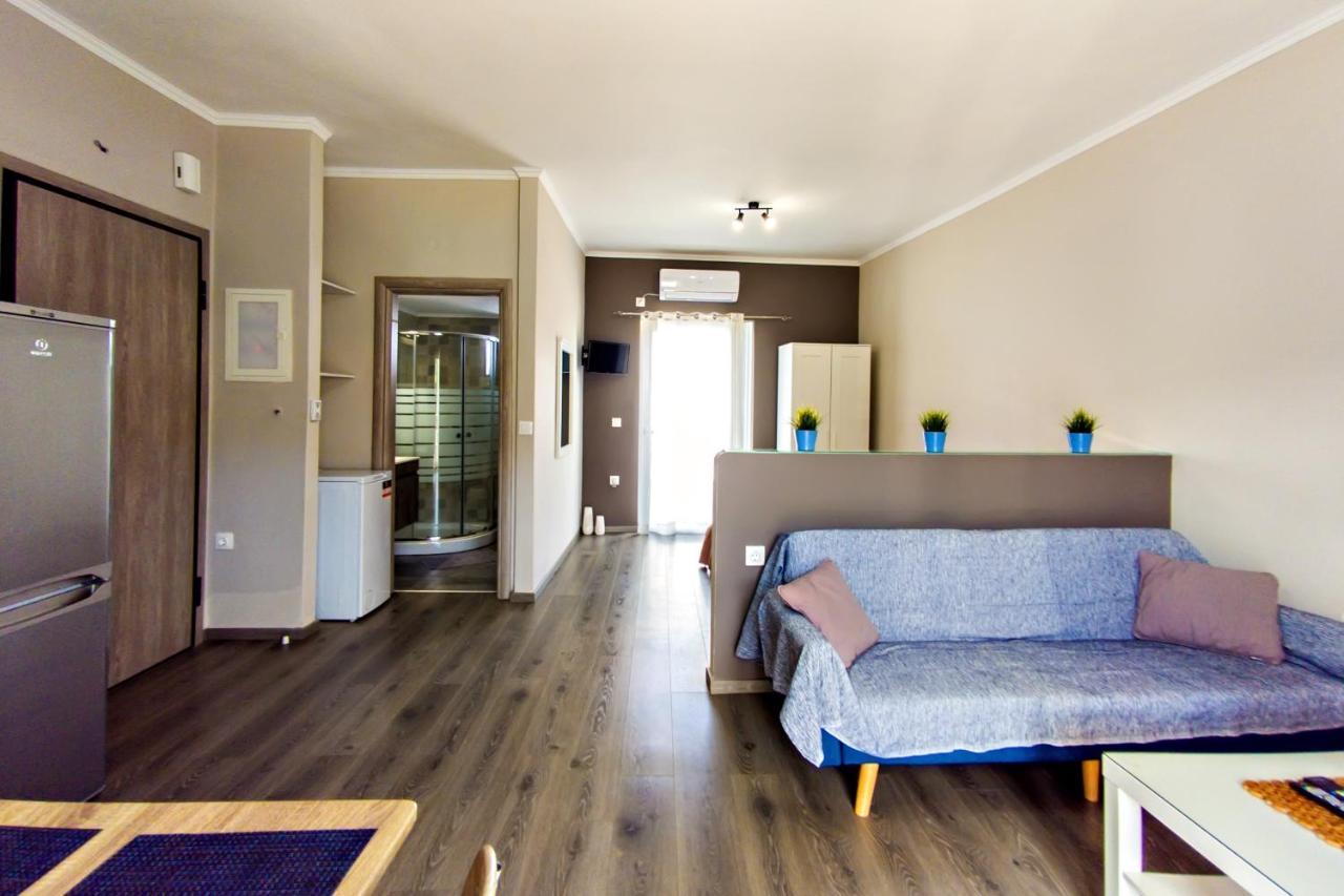 Maria's Modern 5min From Apartment